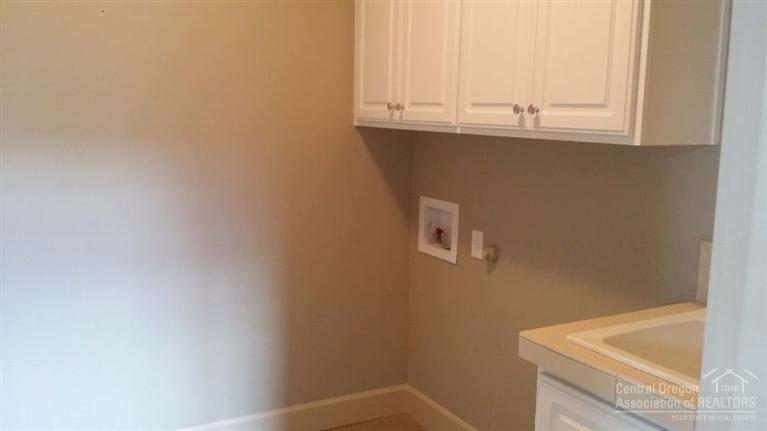 Pine Meadow Vill - Residential