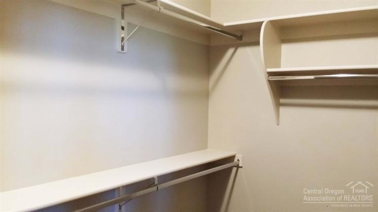 Pine Meadow Vill - Residential