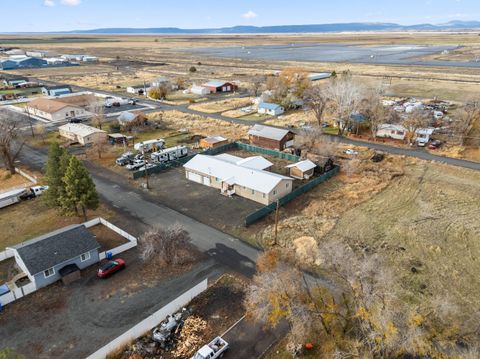 Tiny photo for 950 S K Street, Lakeview, OR 97630 (MLS # 220211884)