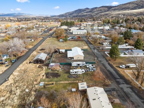 Tiny photo for 950 S K Street, Lakeview, OR 97630 (MLS # 220211884)