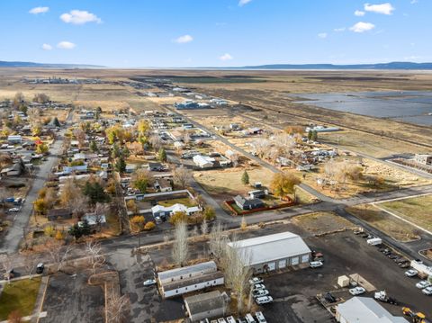 Tiny photo for 950 S K Street, Lakeview, OR 97630 (MLS # 220211884)