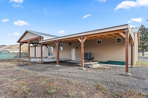 Tiny photo for 950 S K Street, Lakeview, OR 97630 (MLS # 220211884)