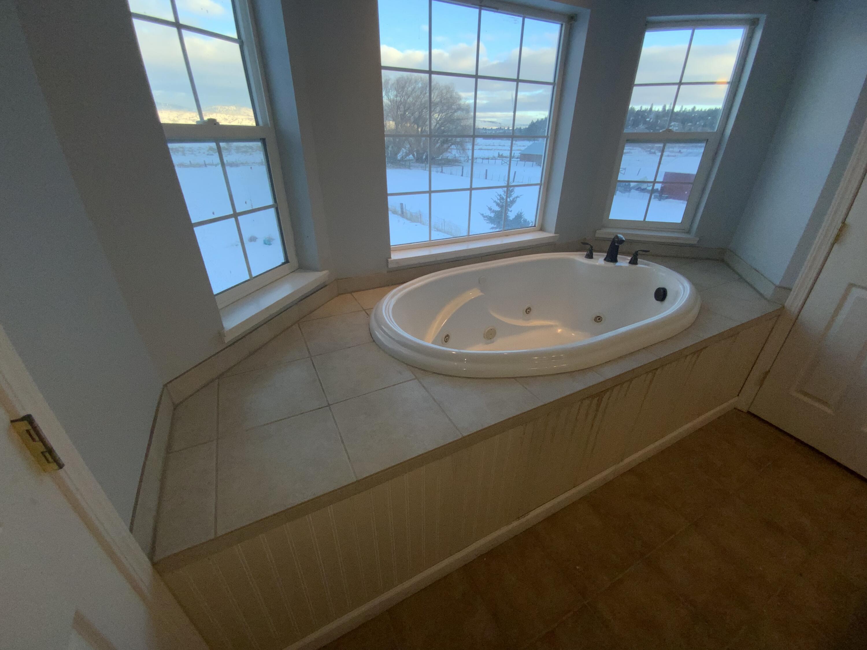Lake Shore Gardens - Residential