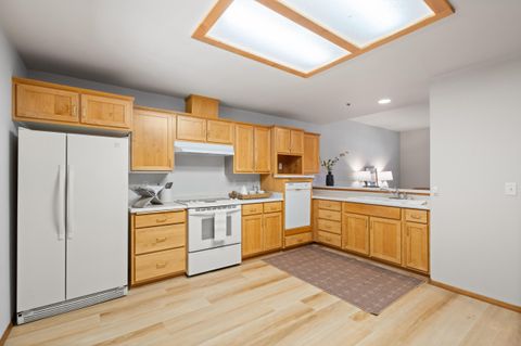 Tiny photo for 851 Pavilion Place, Ashland, OR 97520 (MLS # 220219632)