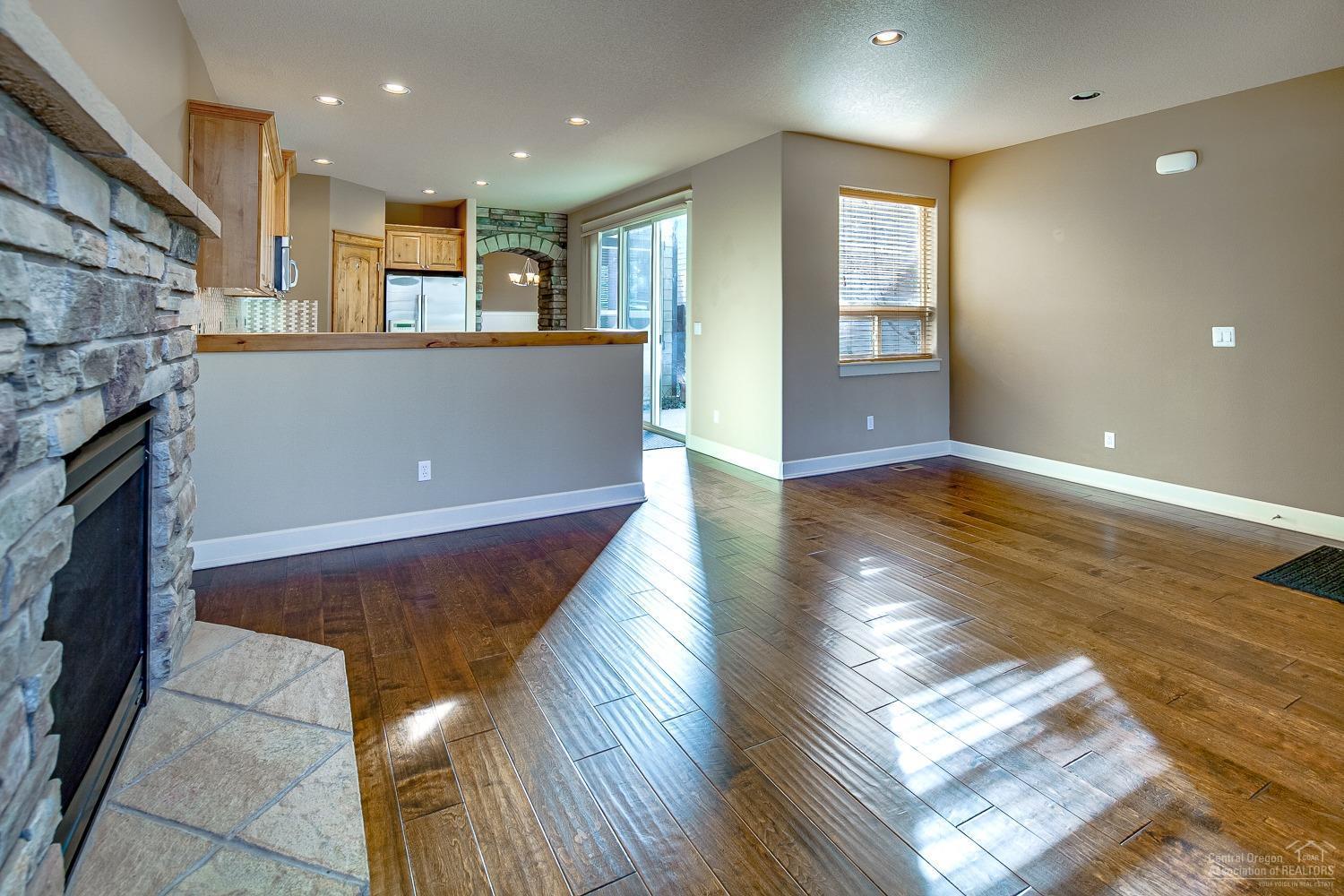 Lava Ridges - Residential