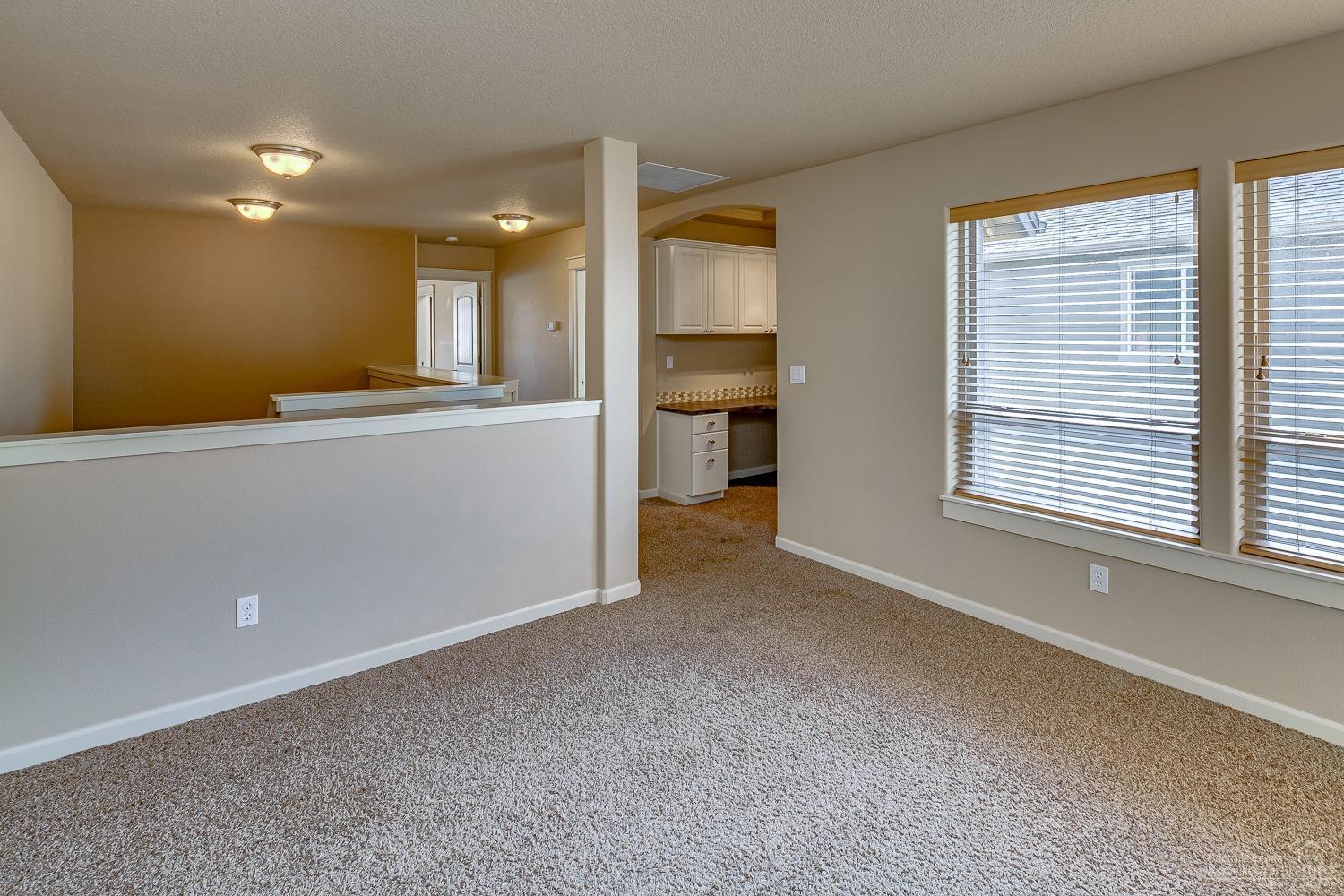 Lava Ridges - Residential