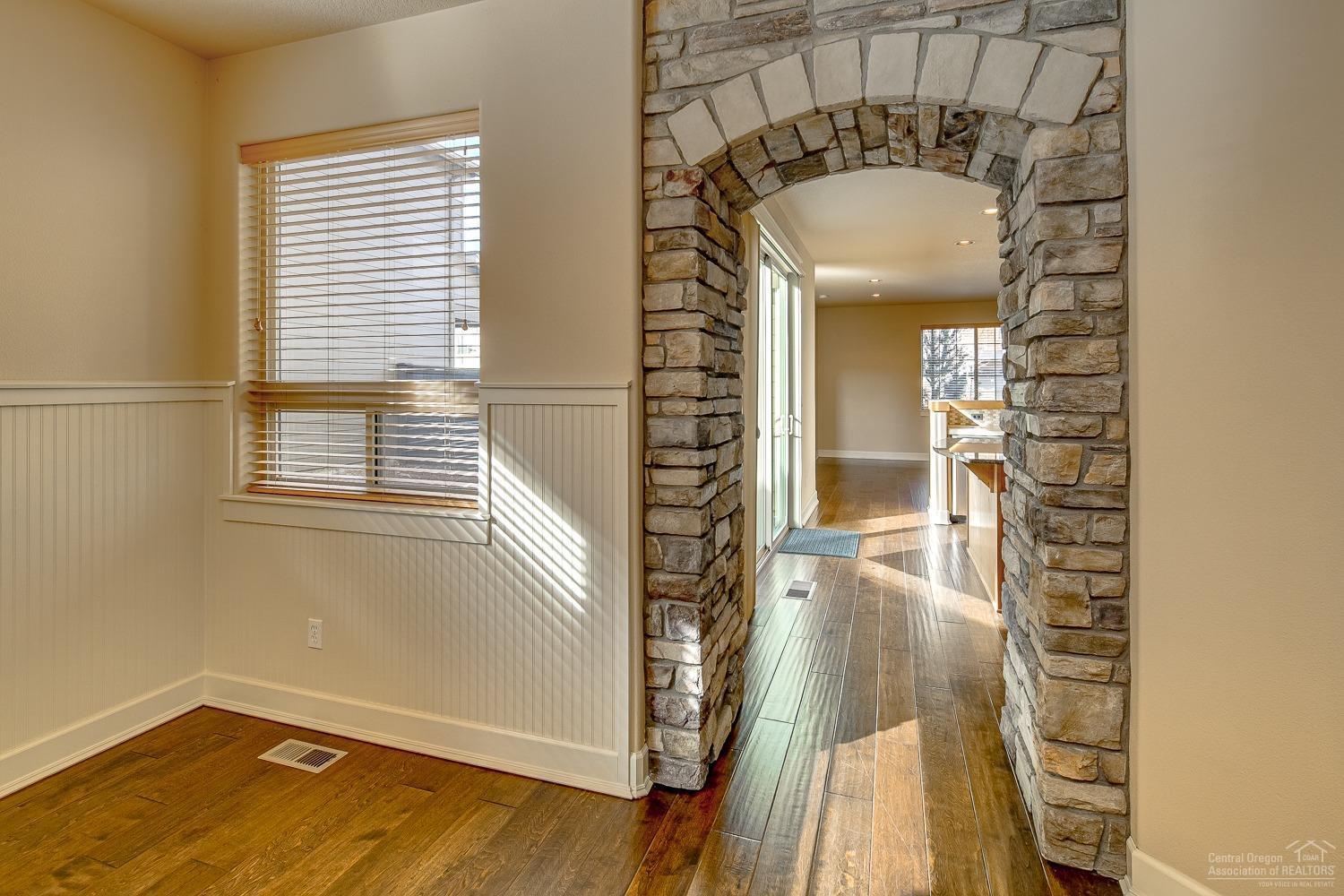 Lava Ridges - Residential