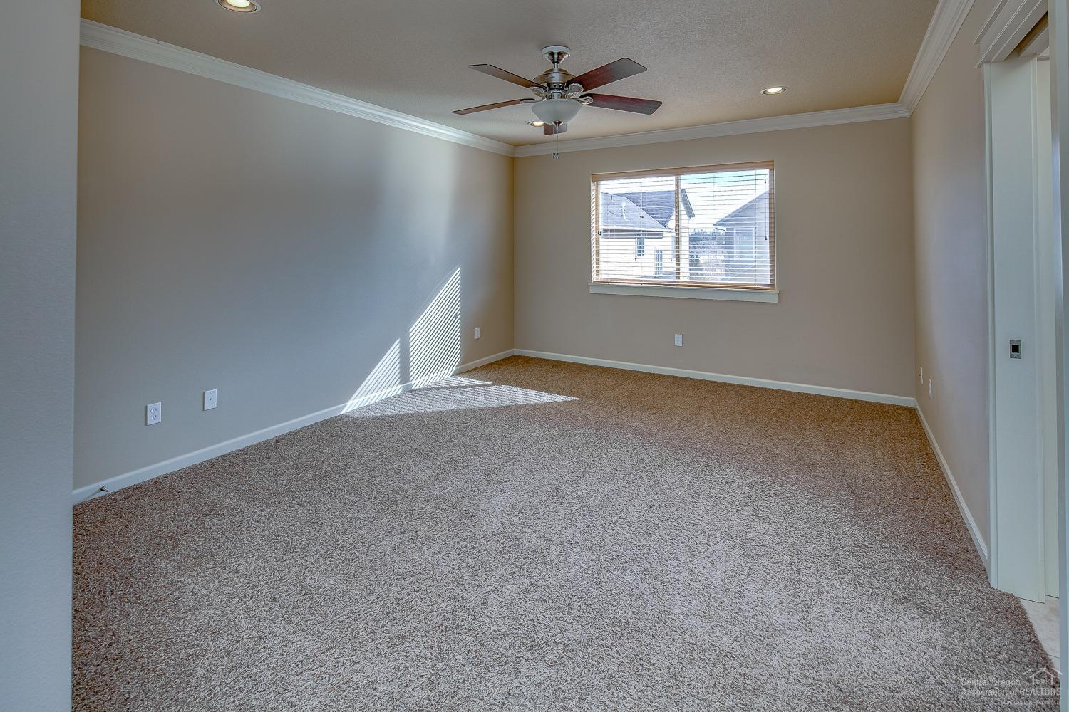 Lava Ridges - Residential