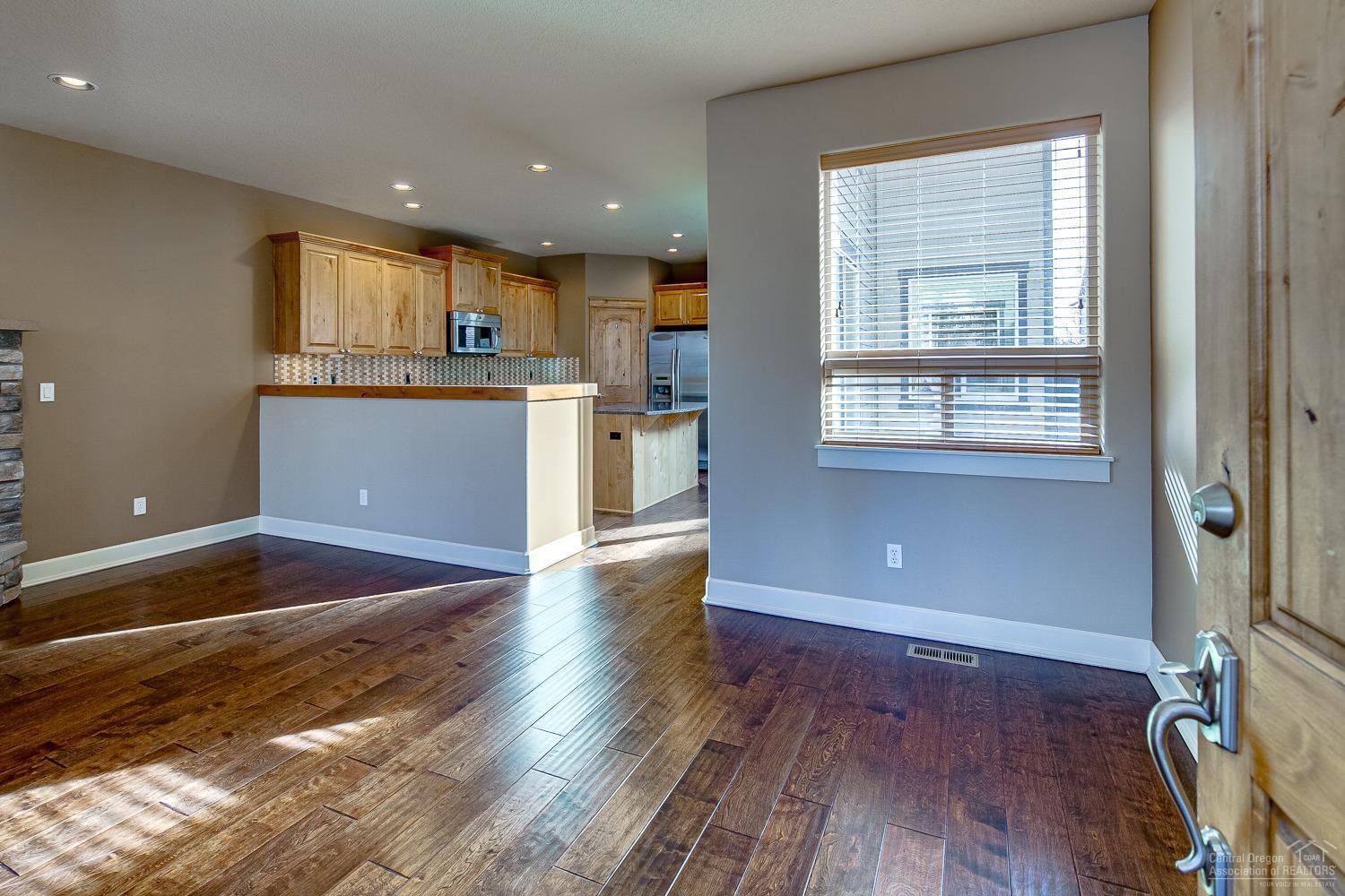 Lava Ridges - Residential