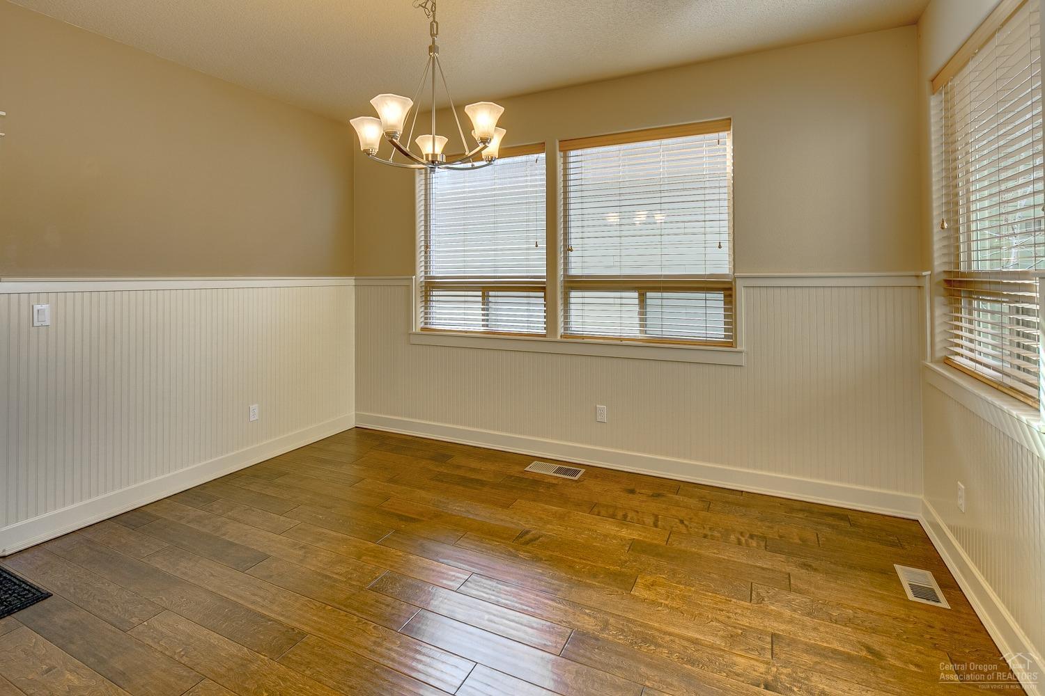 Lava Ridges - Residential