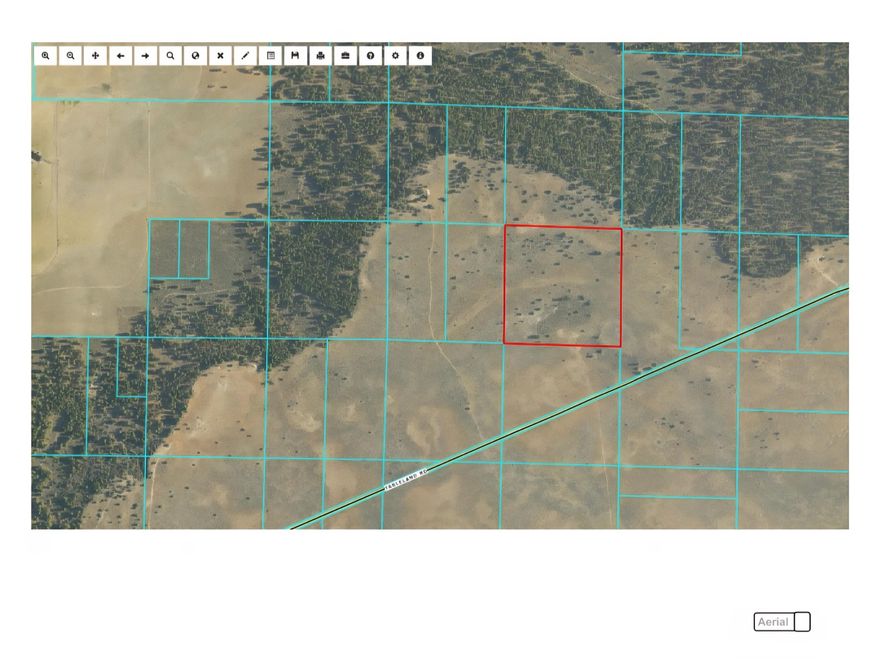 40-acre parcel in the Sprague River area of Klamath County, OR. Zoned Forest/Range (FR), offering potential for recreational, grazing, or other uses- buyers to perform due dilligence to confirm all intended uses and zoning with Klamath County. Enjoy privacy and scenic surroundings with abundant wildlife and panoramic views. Mostly level, open terrain offers a blank canvas for recreational ideas. The surrounding area is known for wide-open skies! Within reach of the Sprague River, Williamson River, Upper Klamath Lake, Crater Lake National Park, and fremont-Winema National Forest.