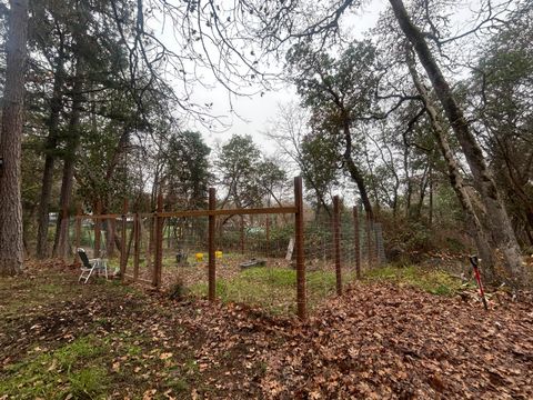 Tiny photo for 1450 Summit Loop, Grants Pass, OR 97527 (MLS # 220212499)