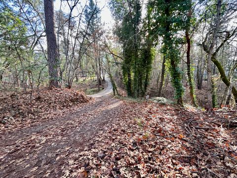 Tiny photo for 1450 Summit Loop, Grants Pass, OR 97527 (MLS # 220212499)