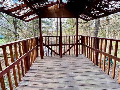 Tiny photo for 1450 Summit Loop, Grants Pass, OR 97527 (MLS # 220212499)