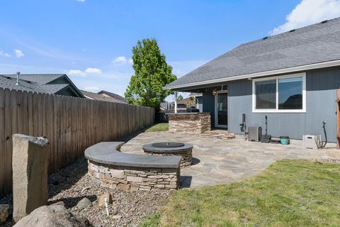 Tiny photo for 1017 Havenwood Drive, Eagle Point, OR 97524 (MLS # 220219624)