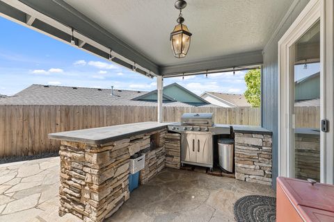Tiny photo for 1017 Havenwood Drive, Eagle Point, OR 97524 (MLS # 220219624)
