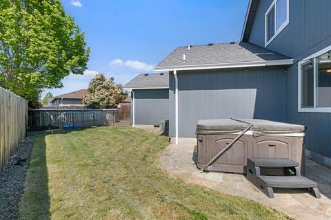 Tiny photo for 1017 Havenwood Drive, Eagle Point, OR 97524 (MLS # 220219624)