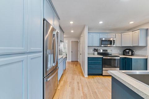 Tiny photo for 1017 Havenwood Drive, Eagle Point, OR 97524 (MLS # 220219624)