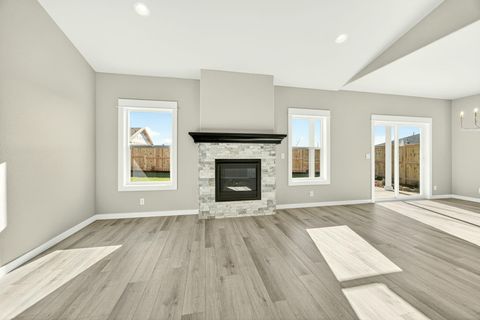 Tiny photo for 3758 Carlin Drive, Medford, OR 97504 (MLS # 220214320)