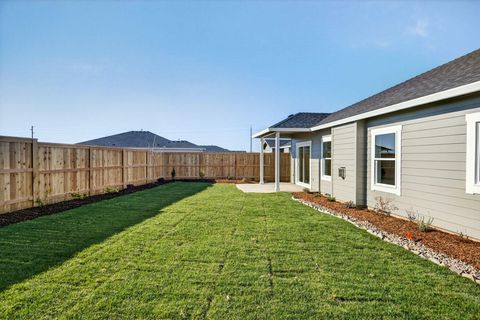 Tiny photo for 3758 Carlin Drive, Medford, OR 97504 (MLS # 220214320)