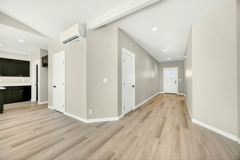 Tiny photo for 3758 Carlin Drive, Medford, OR 97504 (MLS # 220214320)