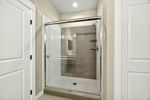 Tiny photo for 3758 Carlin Drive, Medford, OR 97504 (MLS # 220214320)