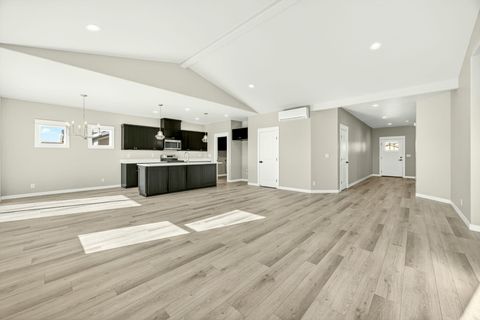 Tiny photo for 3758 Carlin Drive, Medford, OR 97504 (MLS # 220214320)