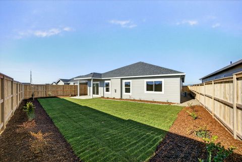 Tiny photo for 3758 Carlin Drive, Medford, OR 97504 (MLS # 220214320)