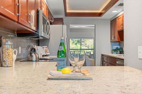Tiny photo for 115 Rogue River Highway #APT 307, Grants Pass, OR 97527 (MLS # 220220045)