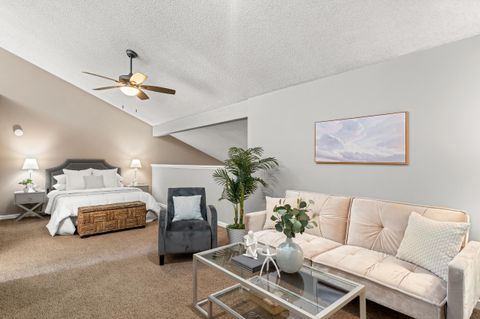 Tiny photo for 115 Rogue River Highway #APT 307, Grants Pass, OR 97527 (MLS # 220220045)