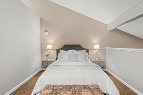 Tiny photo for 115 Rogue River Highway #APT 307, Grants Pass, OR 97527 (MLS # 220220045)