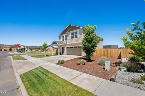 Tiny photo for 3496 NW 9th Lane, Redmond, OR 97756 (MLS # 220223553)