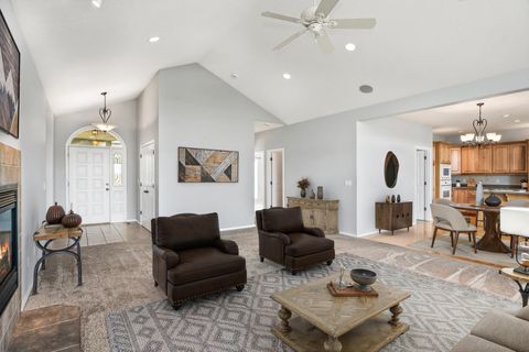 Tiny photo for 17040 SW Steelhead Road, Terrebonne, OR 97760 (MLS # 220217117)