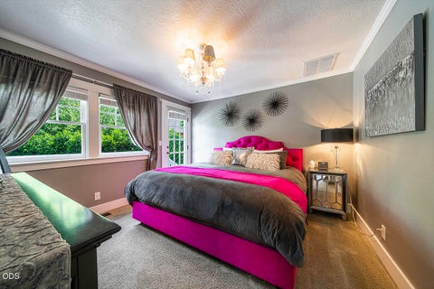 Tiny photo for 215 S 4th Street, Jacksonville, OR 97530 (MLS # 220224076)