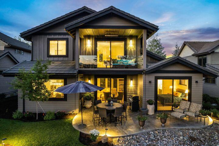 Broken Top - Residential