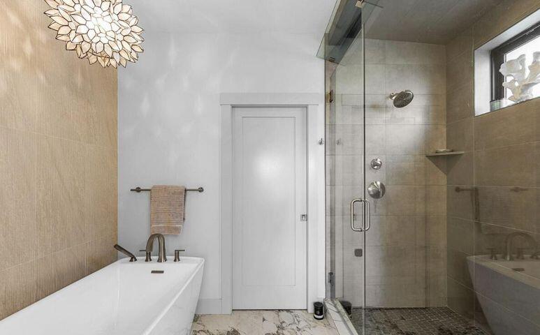 Broken Top - Residential