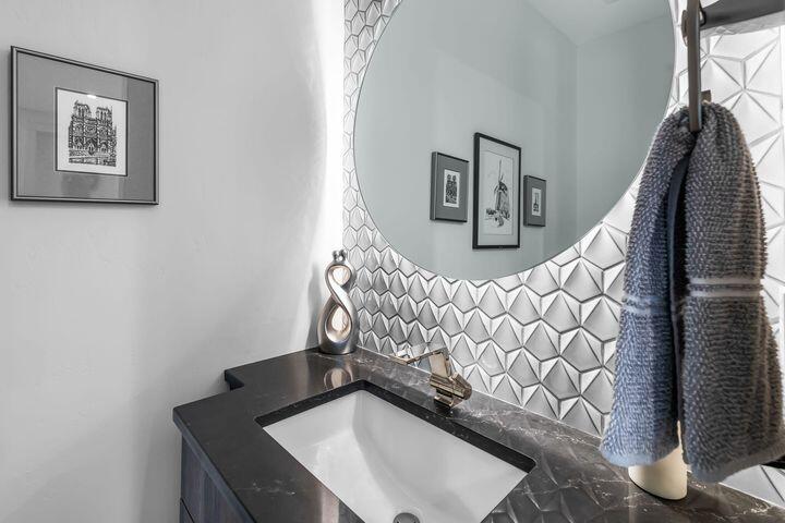 Broken Top - Residential