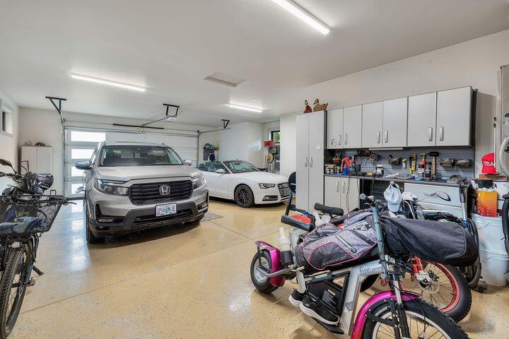 Broken Top - Residential