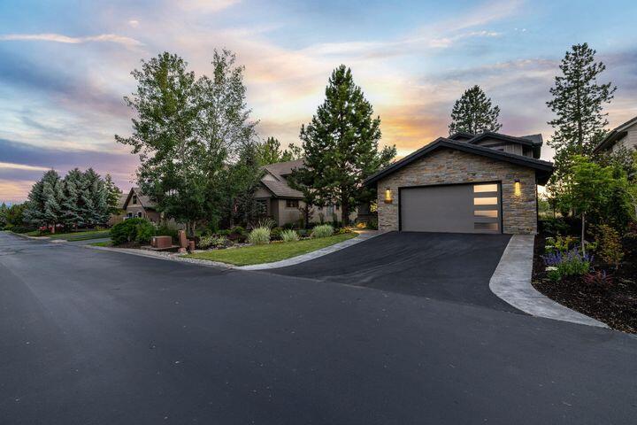 Broken Top - Residential