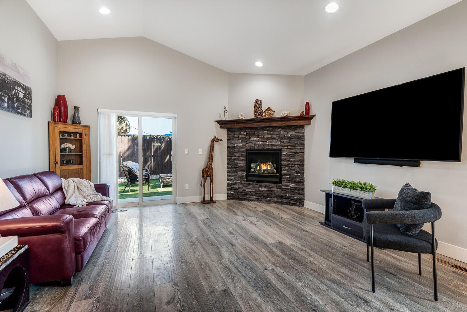 2382 NE Jackson Avenue