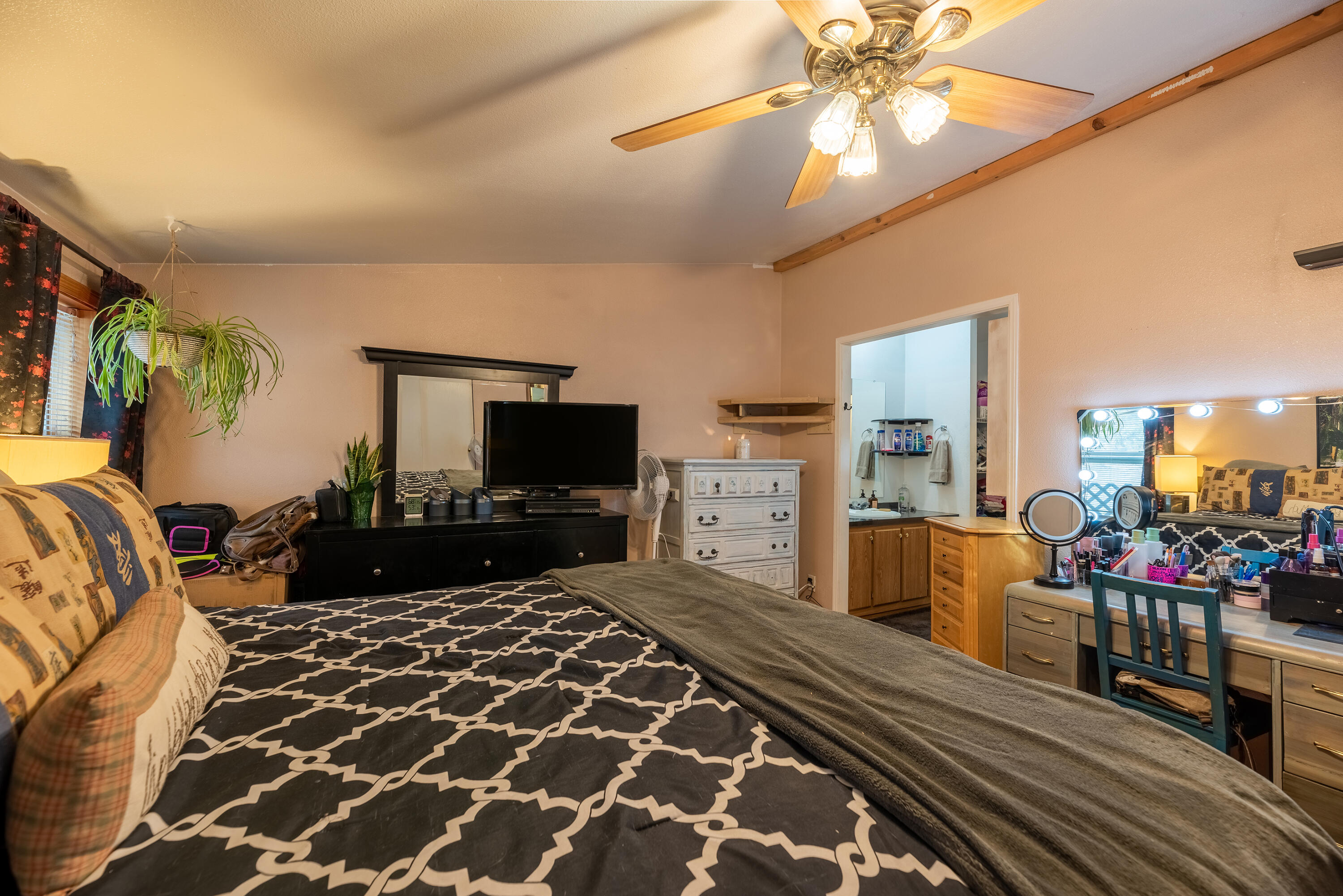Golden Horseshoe - Residential