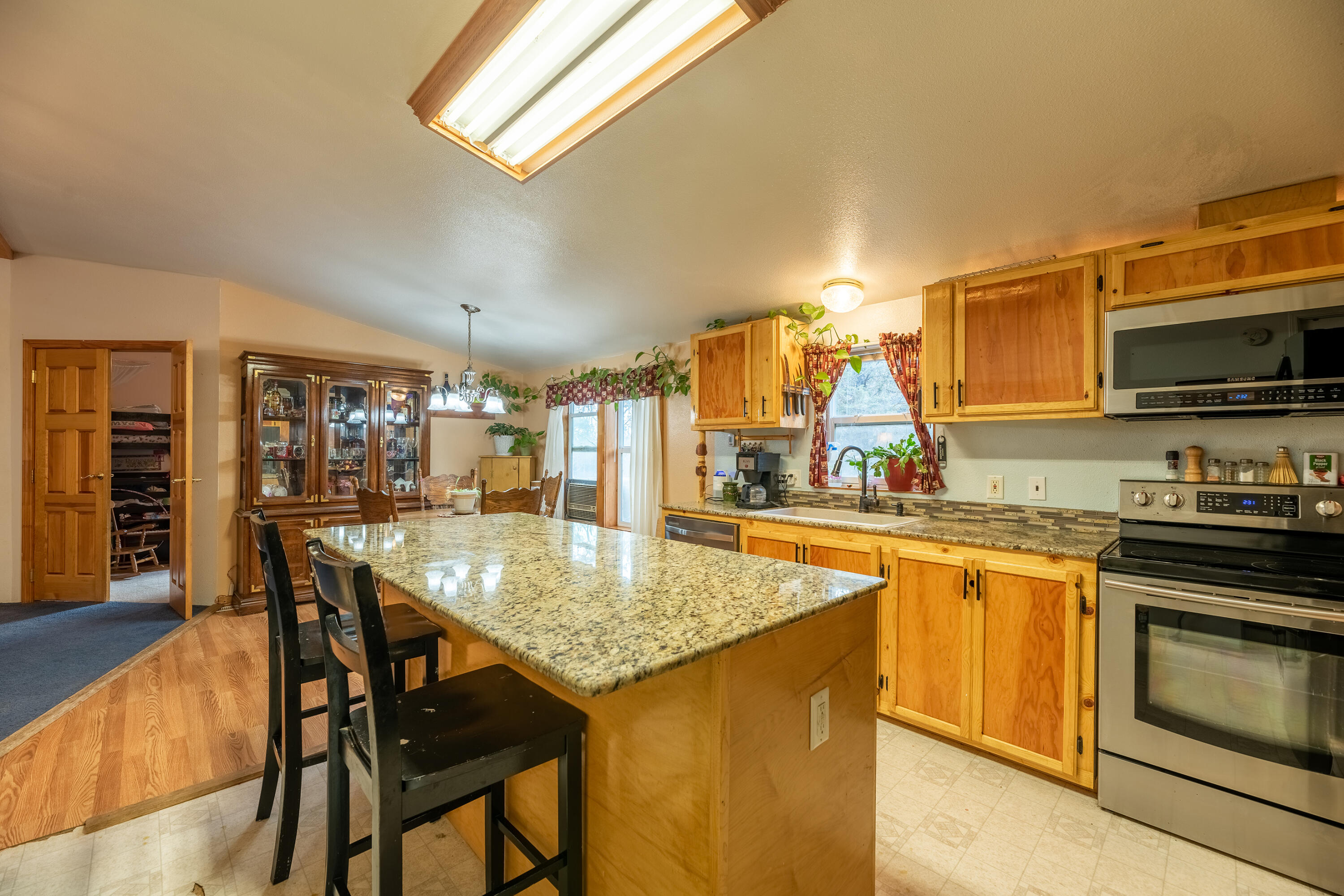 Golden Horseshoe - Residential