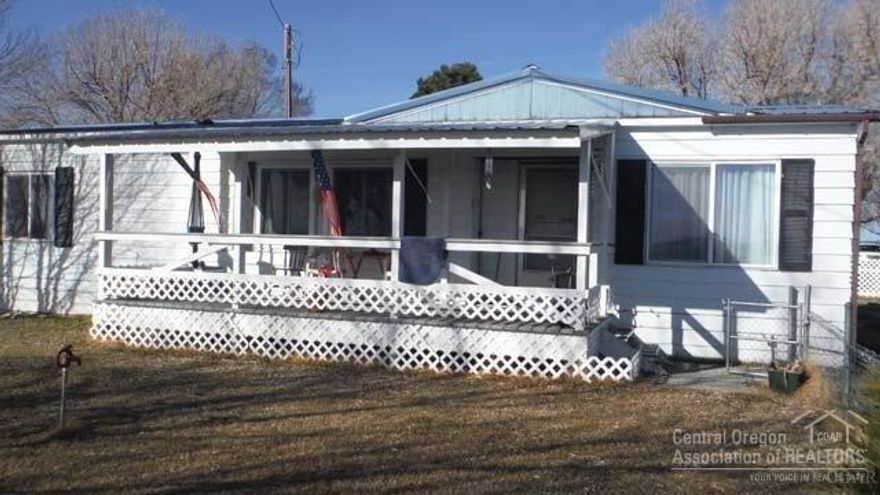 A very nice, clean, well kept home inside and out. MFG home with spacious yard for outdoor enjoyment. If trading the fast pace of city life for a relaxed country setting with view appeals to you, then this is where you want to be.