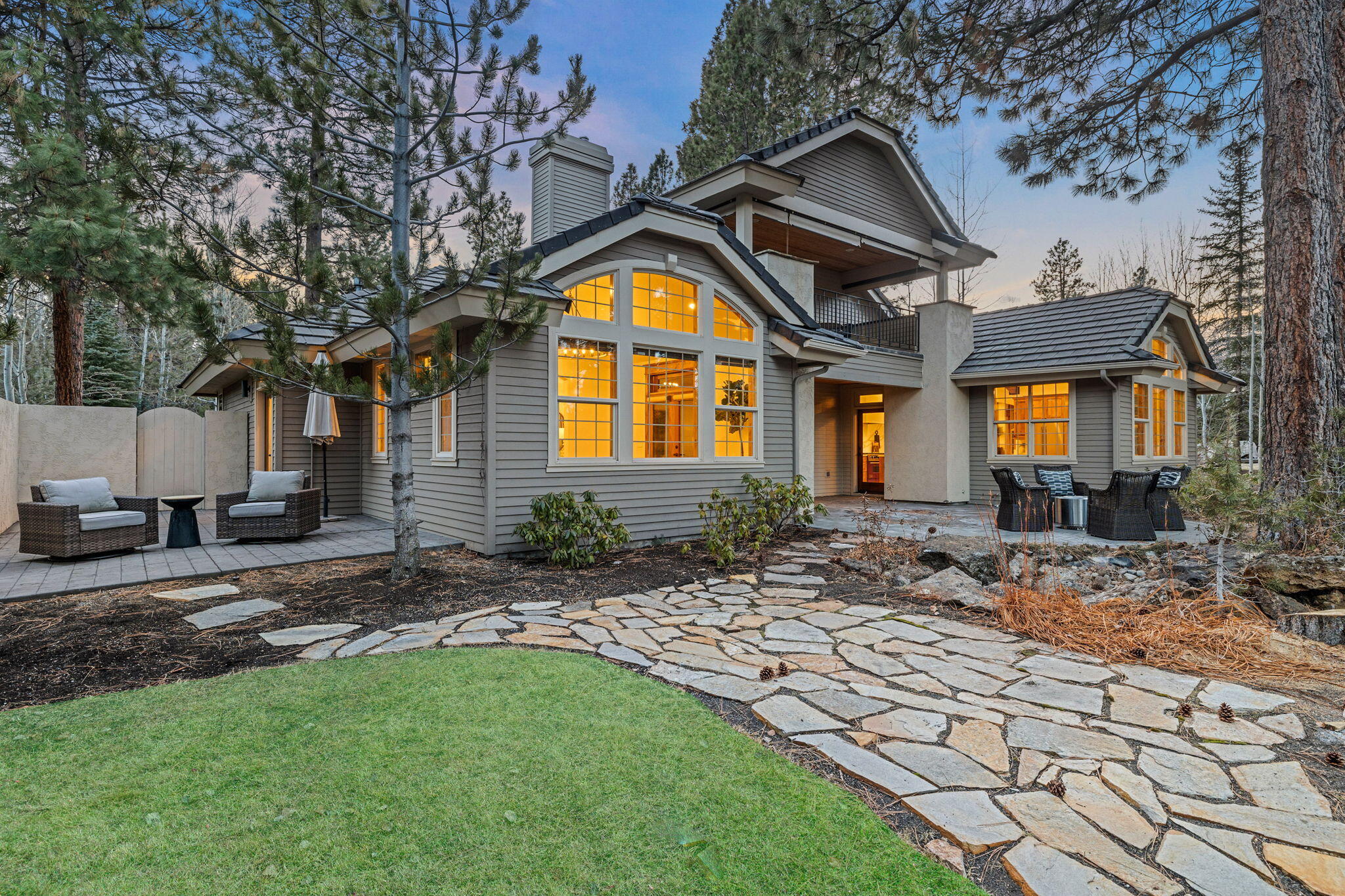 Broken Top - Residential