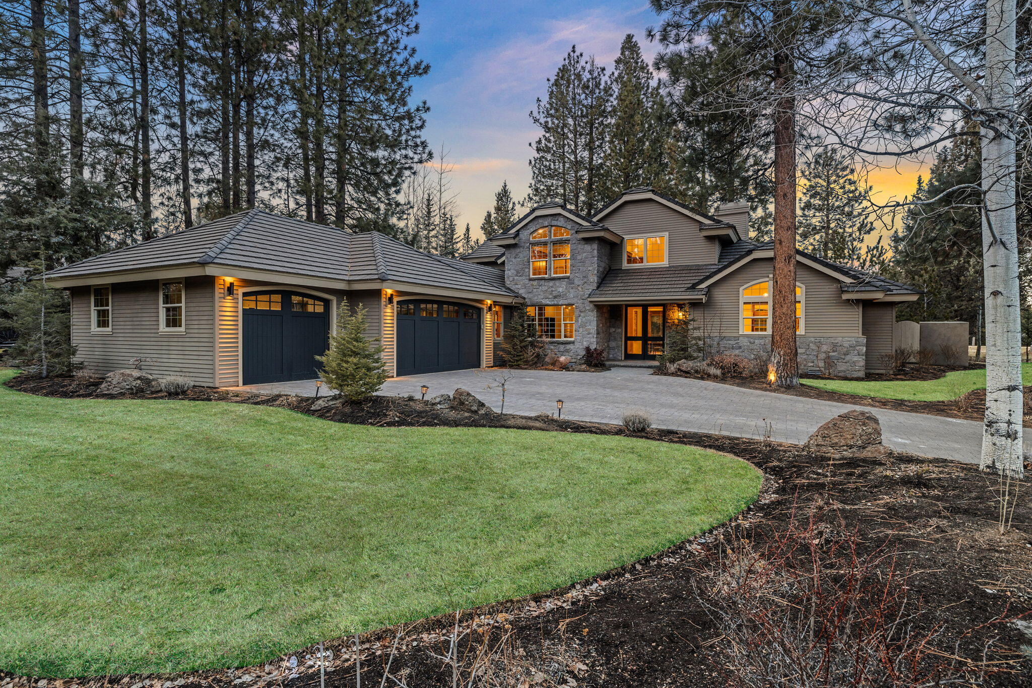 Broken Top - Residential