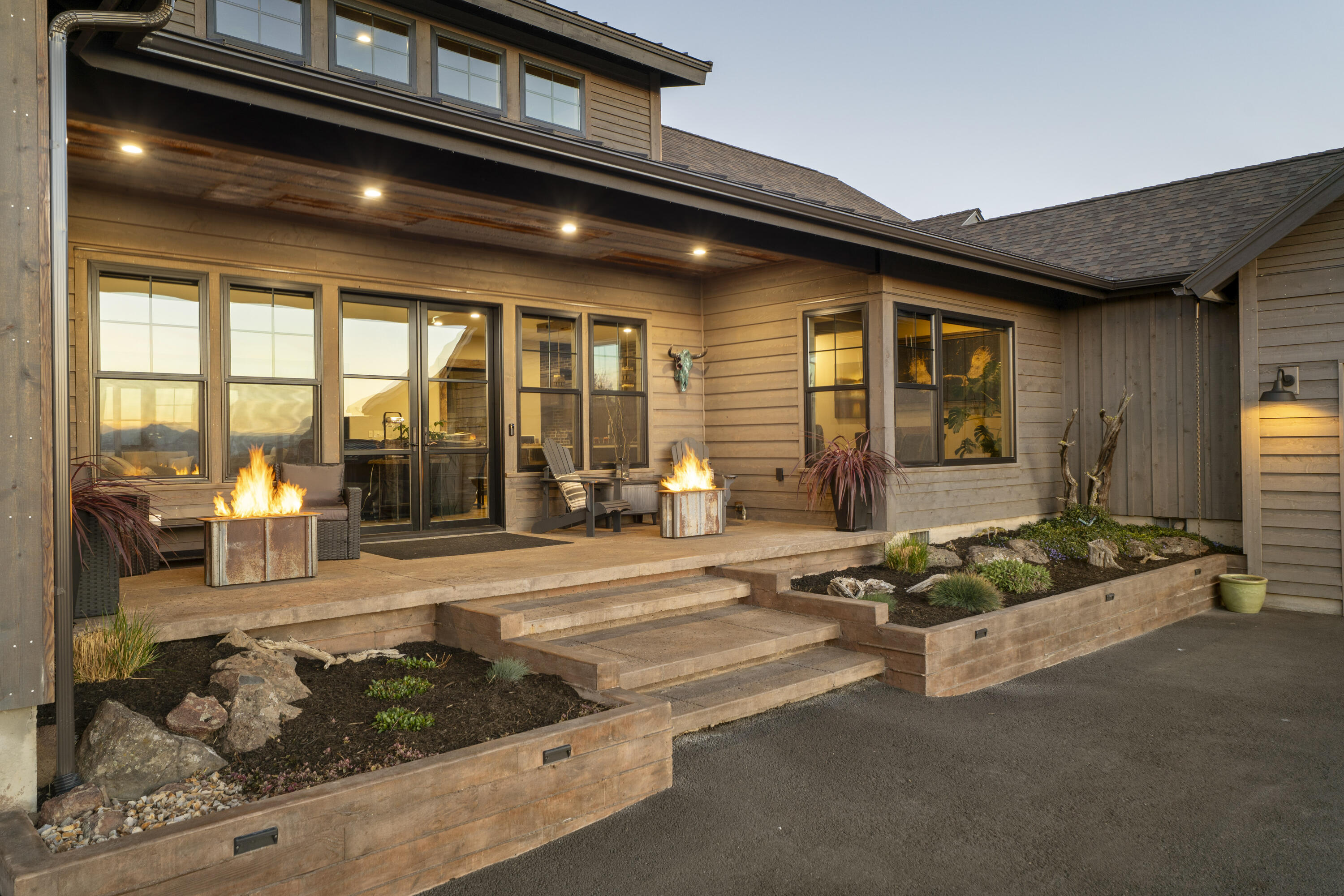 15150 S W Two Saddle Court