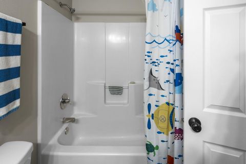 Tiny photo for 16092 Snowberry Lane, La Pine, OR 97739 (MLS # 220215709)