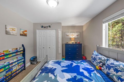 Tiny photo for 16092 Snowberry Lane, La Pine, OR 97739 (MLS # 220215709)