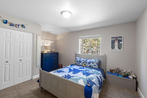 Tiny photo for 16092 Snowberry Lane, La Pine, OR 97739 (MLS # 220215709)