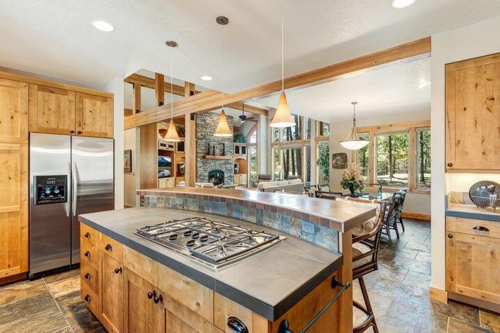 7th Mtn Golf Village - Residential